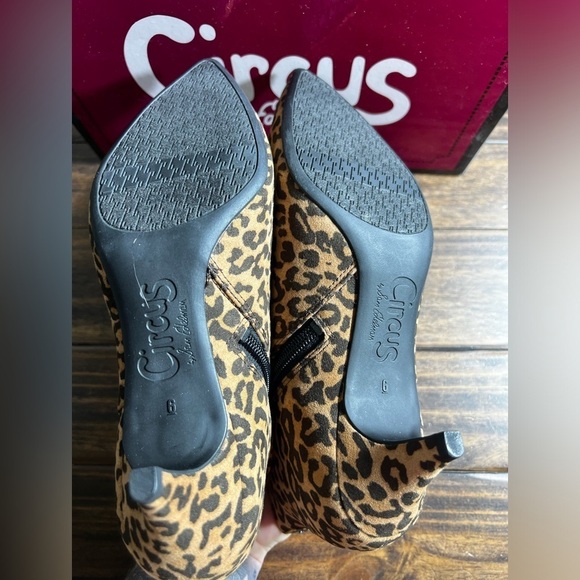 New Circus by Sam Edelman. Kirby leopard print 2 in heel ankle boot. Size 6M. - Picture 8 of 10